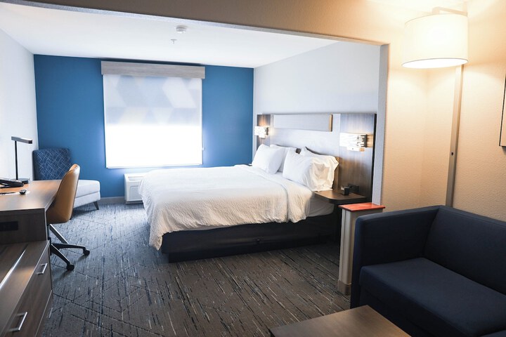 Holiday Inn Express Hotel & Suites Douglas by IHG