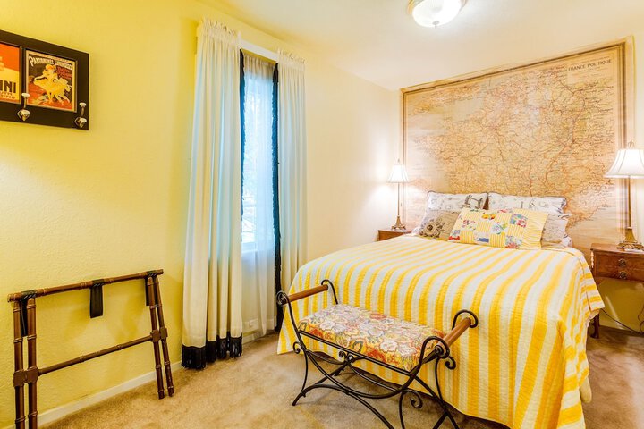 Room 29 of 43