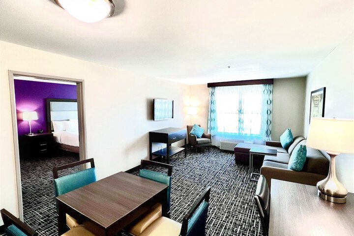 Room 33 of 55