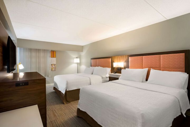 Room 8 of 42