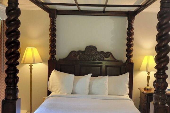 Room 48 of 79