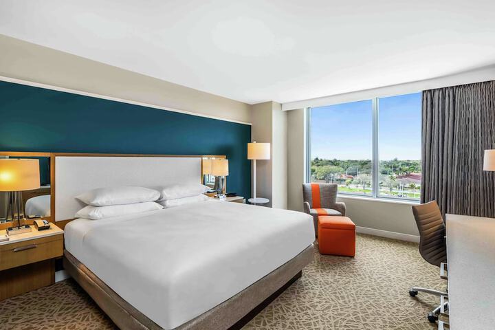 Room 28 of 106