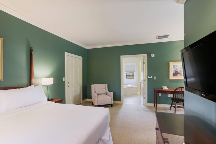 The Palmer House Resort an Ascend Collection Hotel