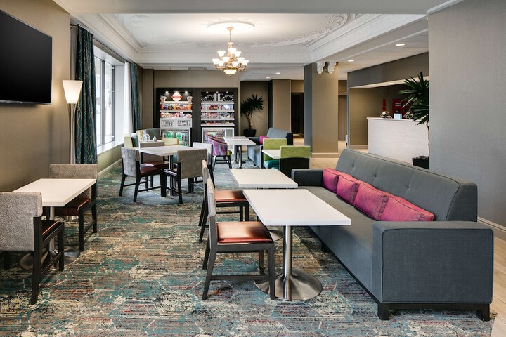 Hotel Interior 7 of 30