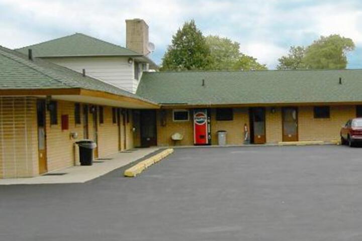 Brikcrete Motel Wyoming
