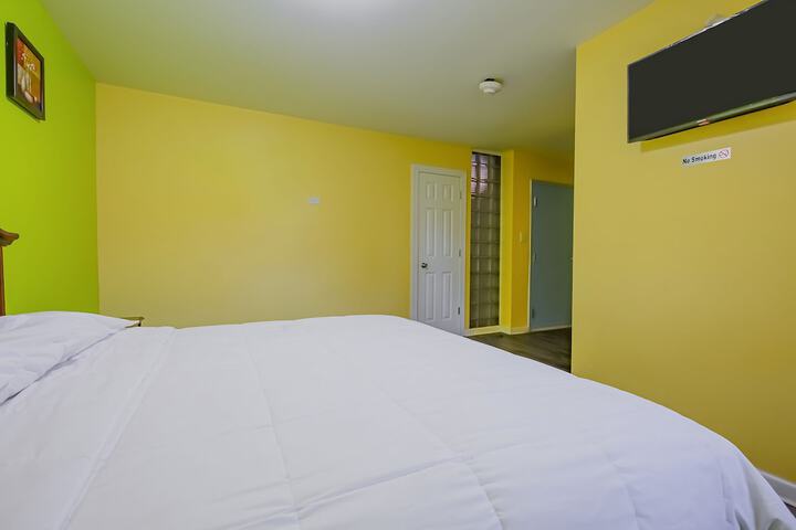 Hotel O Markham IL near Harvey / Tinley Park