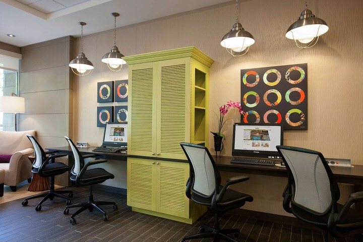 Business Center 31 of 34