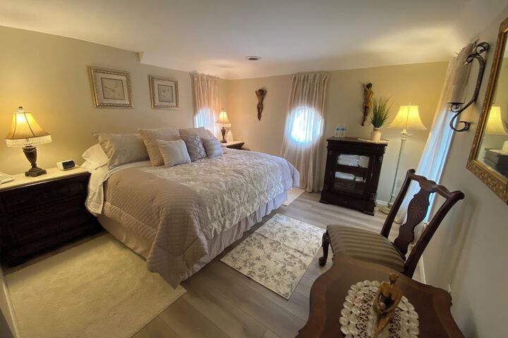 Room 16 of 37