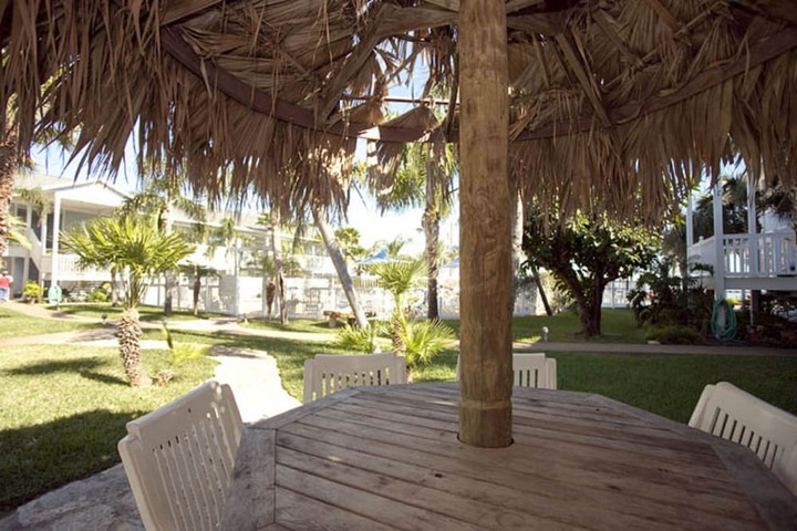 Hotel Exterior 56 of 68