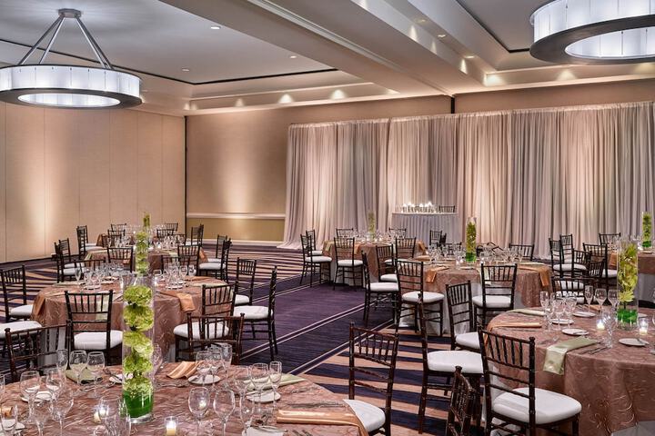 Ballroom/Hall 45 of 51