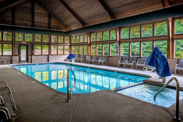 Indoor Pool & Golf Course Views: Lake Lure Condo!