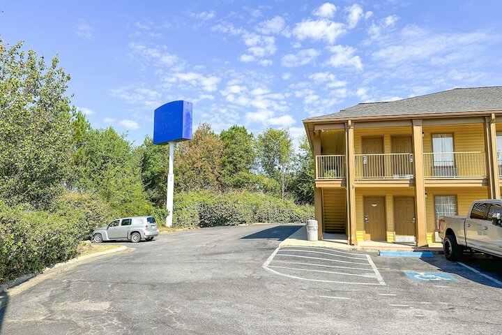 Hotel 13 of 70