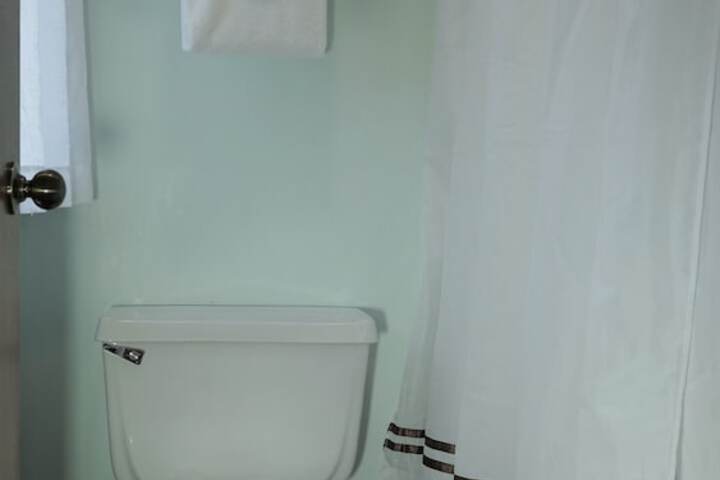 Room 28 of 56