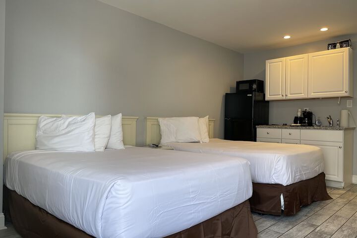 Room 10 of 43
