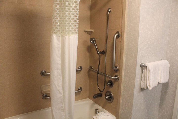 Room 11 of 50