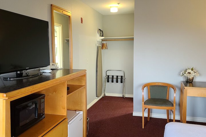 Room 12 of 47