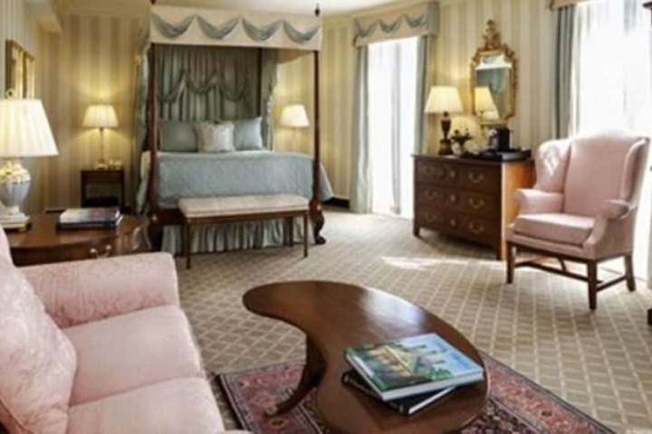 Williamsburg Inn an official Colonial Williamsburg Hotel