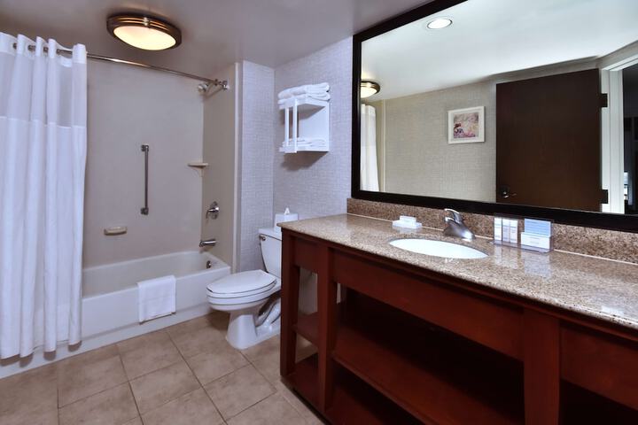 Room 20 of 37