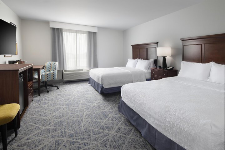 Hampton Inn Magnolia