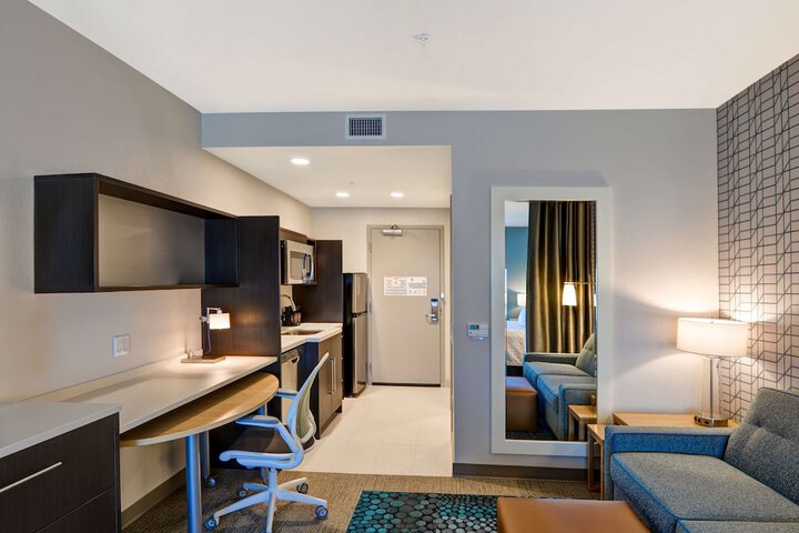 Room 10 of 39