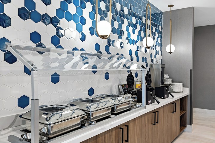 La Quinta Inn & Suites by Wyndham La Habra
