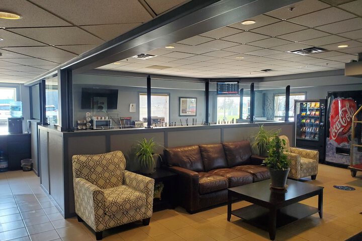Super 8 by Wyndham Edmonton International Airport
