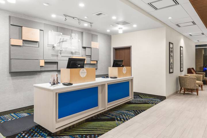 Hotel 8 of 63