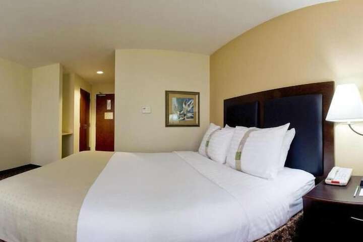 Holiday Inn Quincy East by IHG