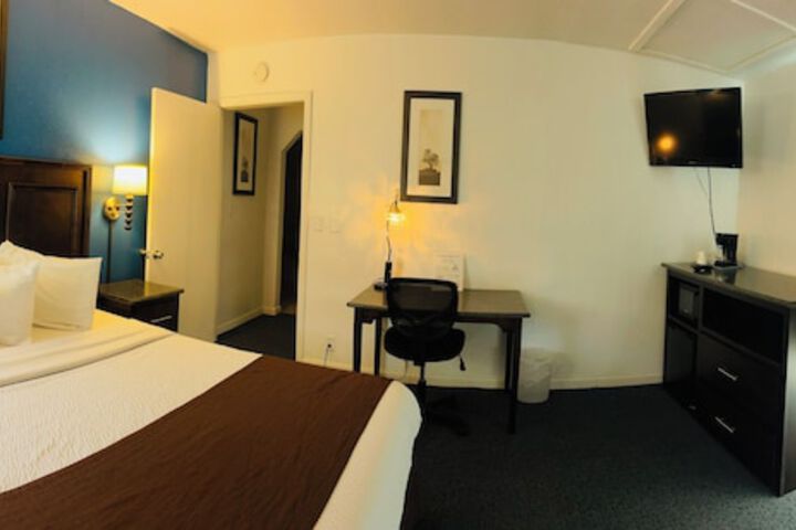 Sparta Inn