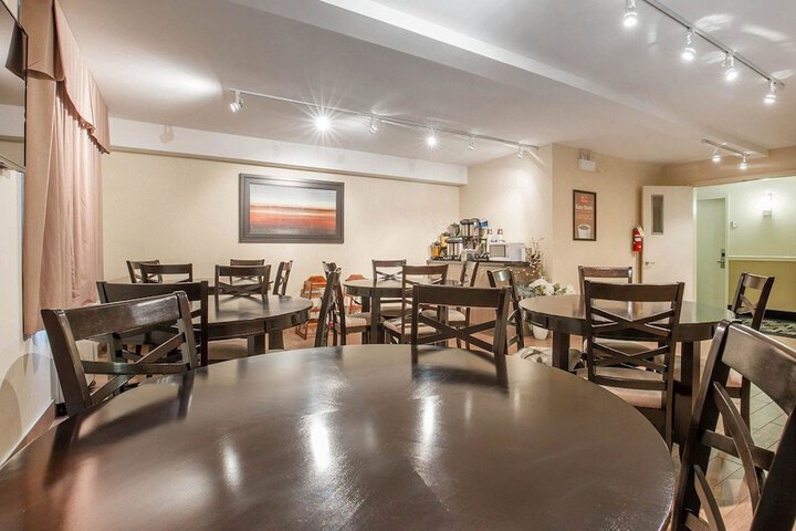 Econo Lodge Taber