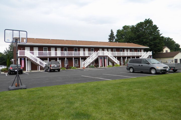 Naders Motel & Suites