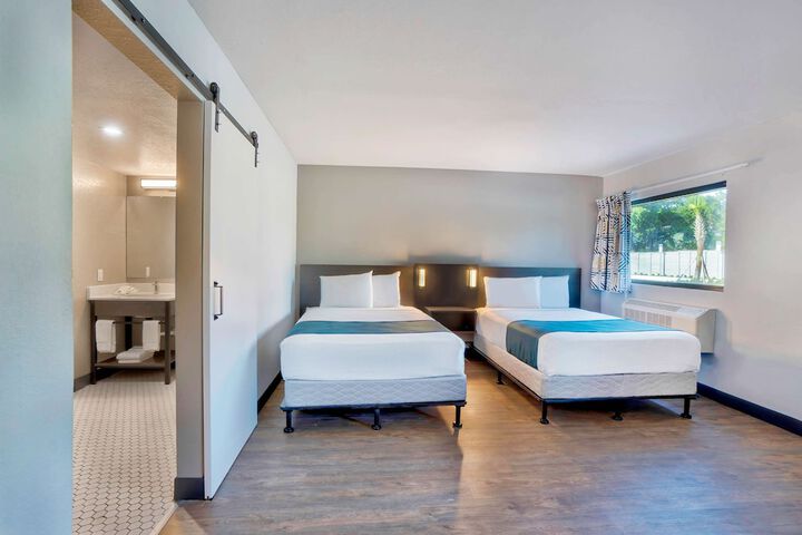 Room 17 of 21
