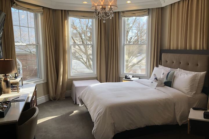 Room 84 of 117