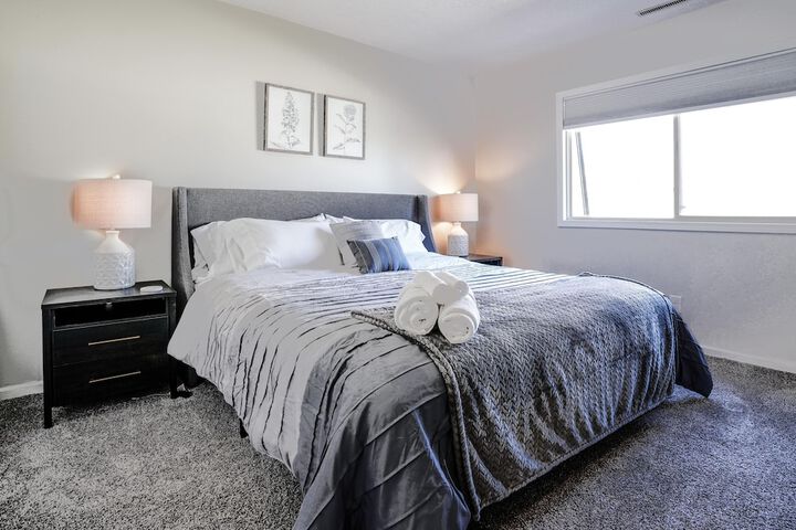The Overbrook 2BR Pet-friendly Condo Lake Geneva