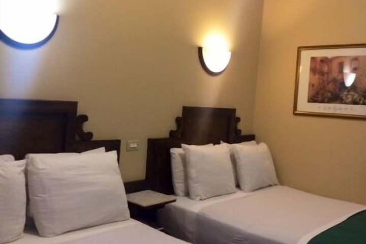 Room 31 of 37