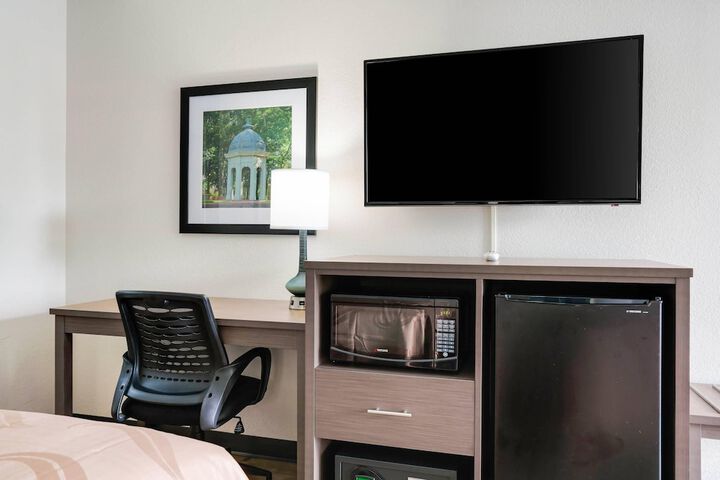 Quality Inn Greenville near University