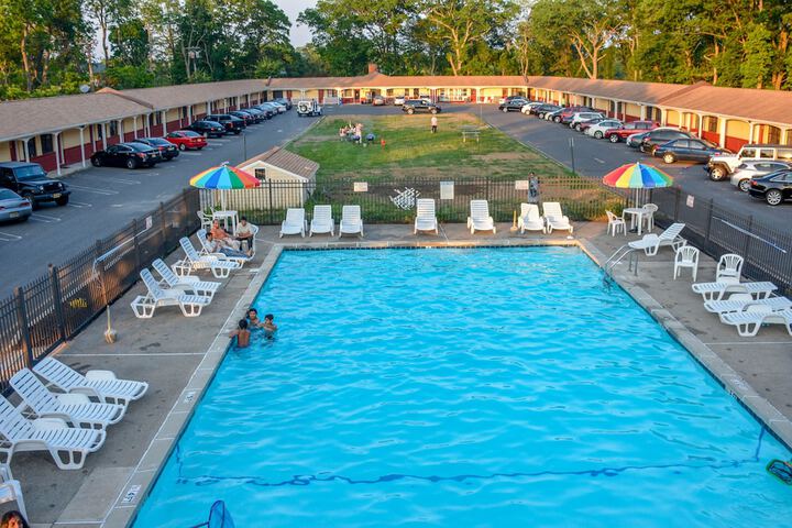 Pool 9 of 65