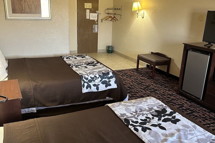 Room 13 of 31