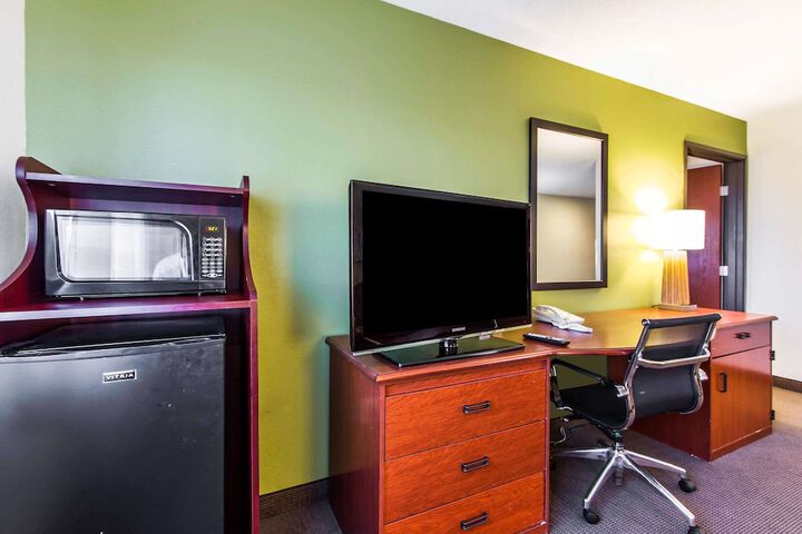 Room 37 of 107
