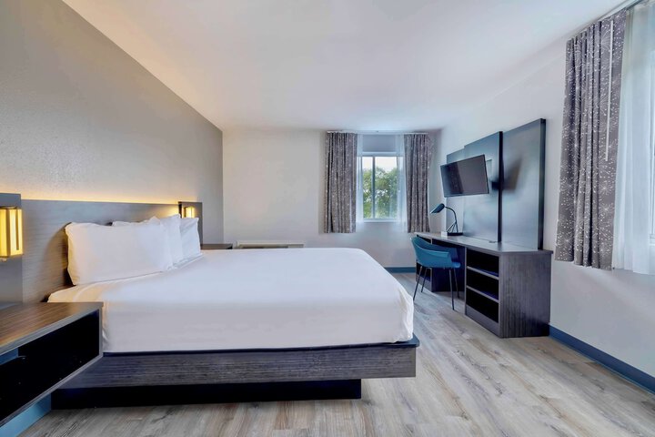 Room 20 of 26