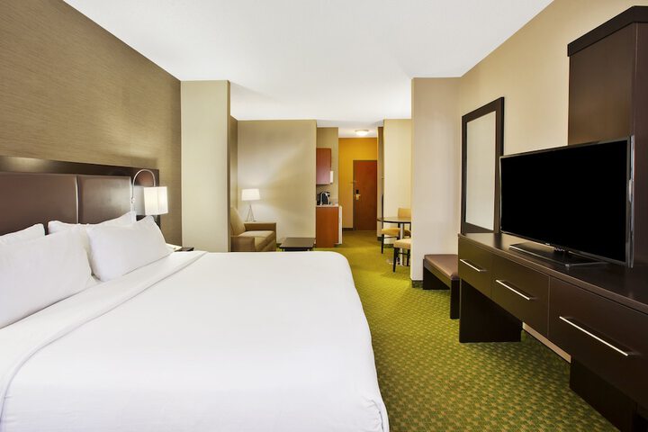 Room 48 of 71