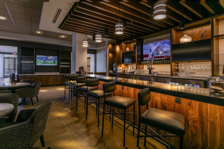 Hyatt Place Wilmington Riverfront