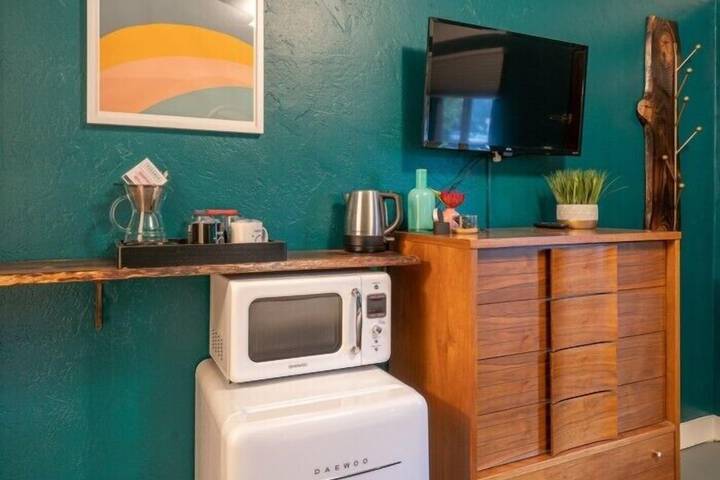 b.side motel + rv