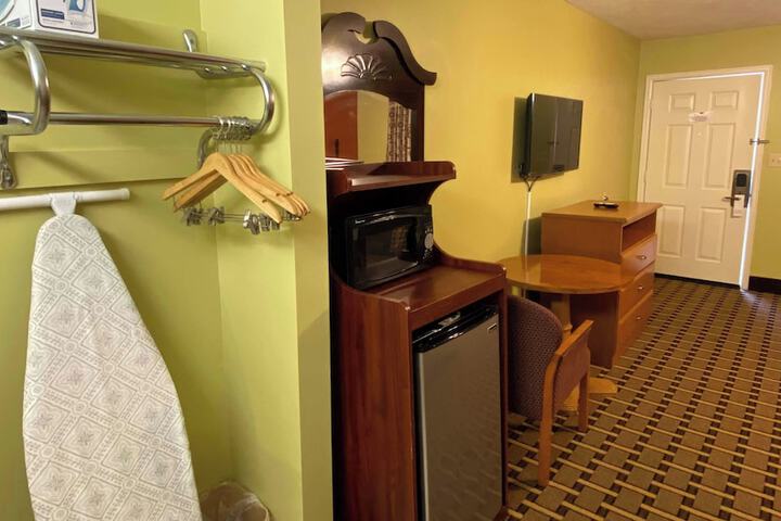 Rama Inn Bells