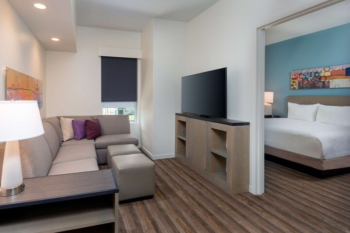 Room 26 of 60