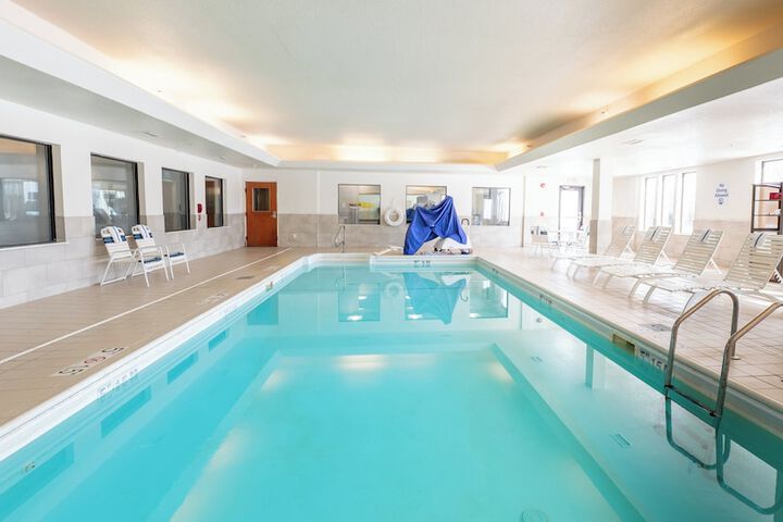 Holiday Inn Express Hotel & Suites ANDERSON NORTH by IHG