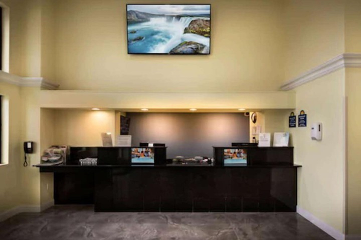 Hotel Interior 4 of 18