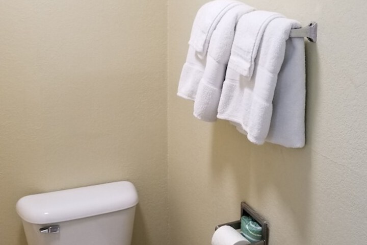 Room 9 of 15