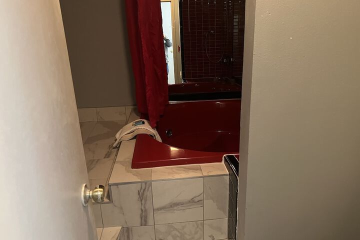 Room 8 of 26