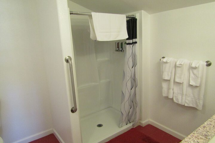 Room 43 of 124
